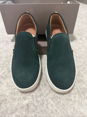 BCBGMAXAZRIA Dawson Green Suede Slip-On Sneakers Women’s 6.5